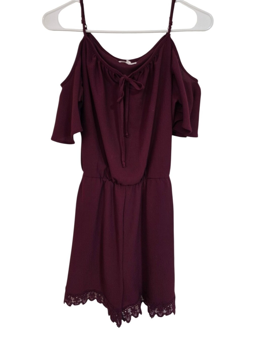 Maurices Burgundy Cold Shoulder Romper M Lace Trim Pockets Boho Cottagecore